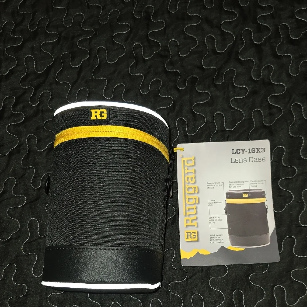 Ruggard Black and Yellow Lens Case